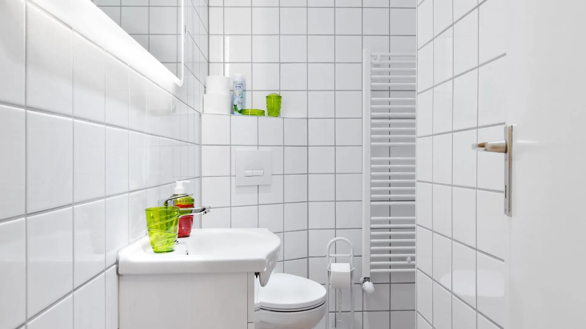 アパート Big Central City 6Rooms Aprt Kurfuerstendamm ベルリン