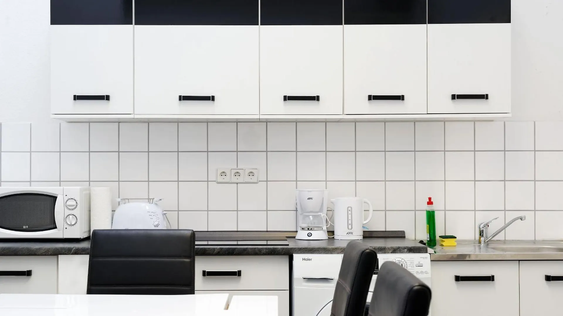 Big Central City 6Rooms Aprt Kurfuerstendamm ベルリン アパート
