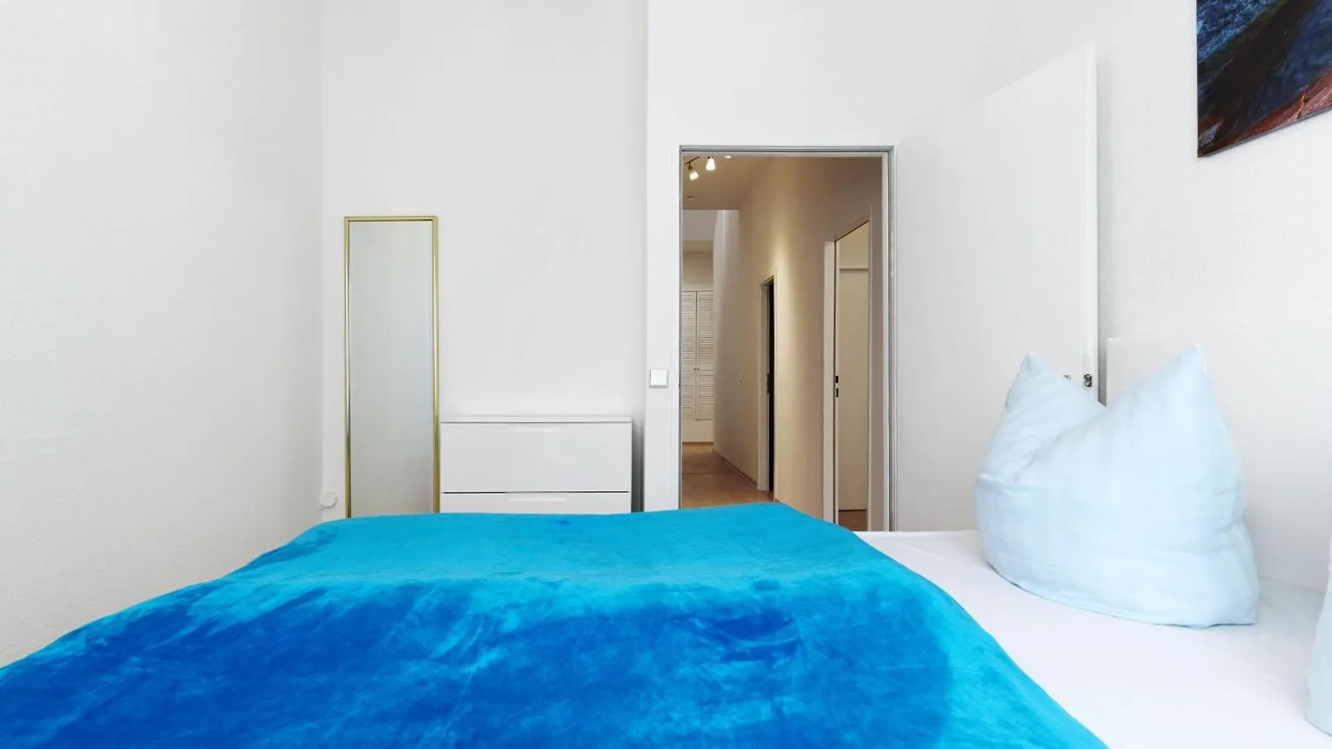 Big Central City 6Rooms Aprt Kurfuerstendamm ベルリン アパート