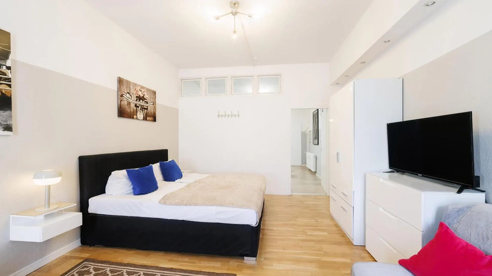 Big Central City 6Rooms Aprt Kurfuerstendamm ベルリン アパート